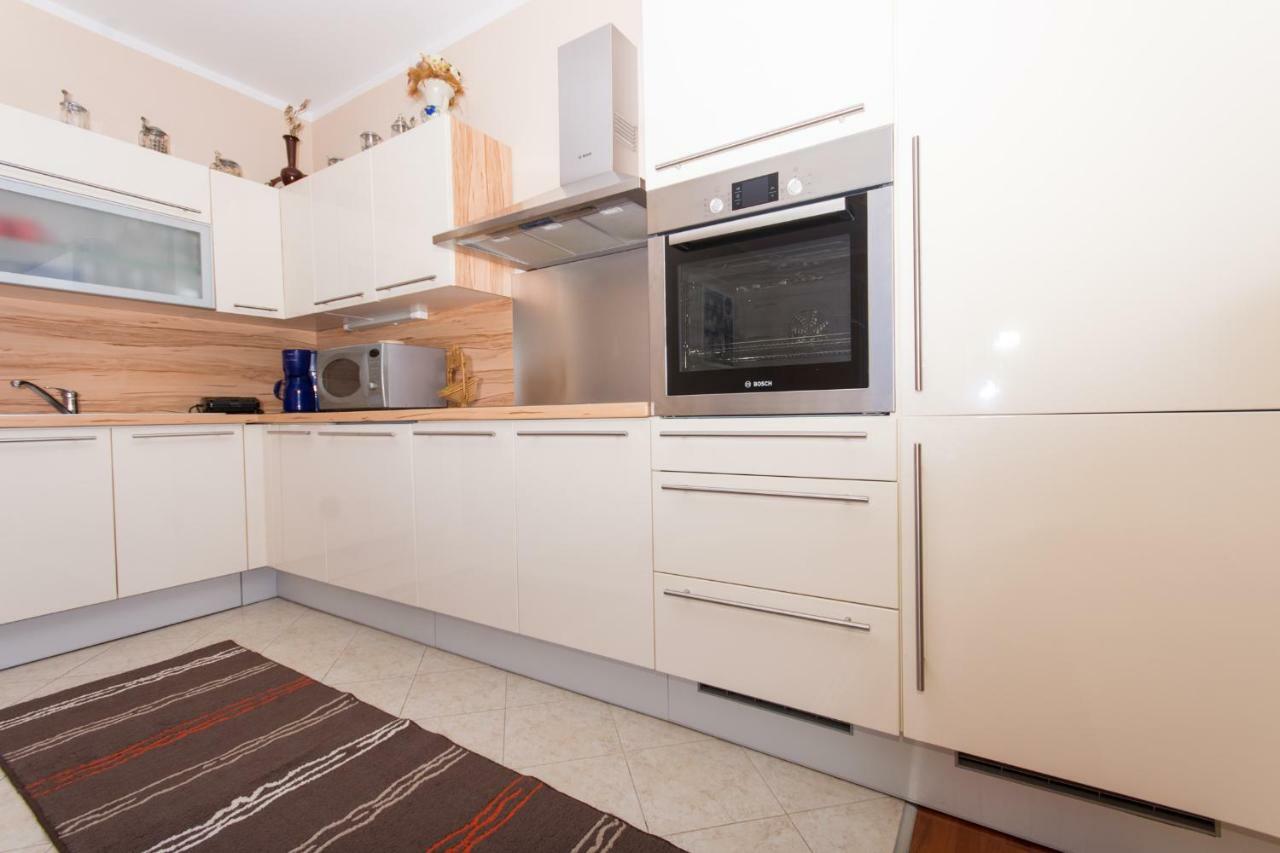Luxury Apartment L&A Trogir Bagian luar foto